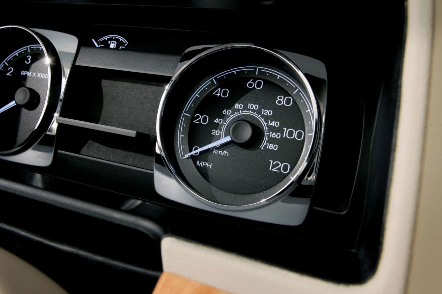  Lincoln Zephyr Concept 2004 года  (фото 35 из 124)